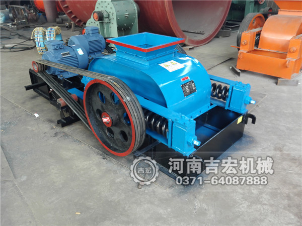 雙齒輥破碎機(jī)的細(xì)節(jié)維護(hù)需要幾步？