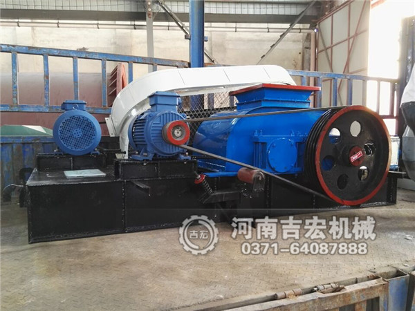 450&times;500雙齒輥破碎機(jī)發(fā)往甘肅蘭州