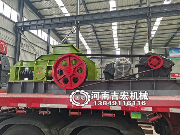 硬脆物料克星!雙齒輥破碎機(jī)輕松破碎硅錳合金,過(guò)粉碎率低于5%!