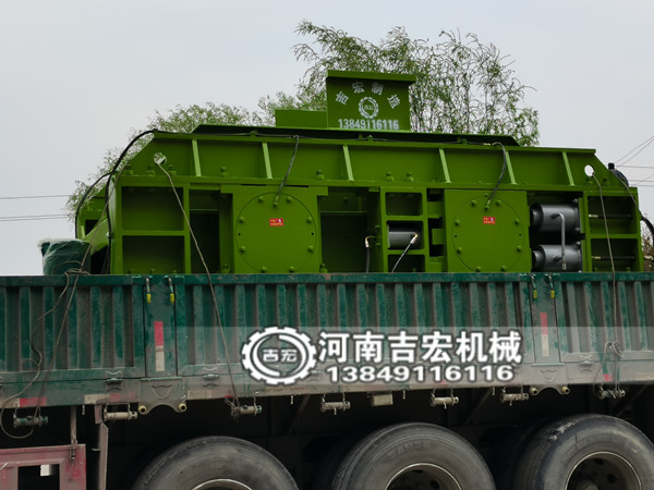 雙齒輥破碎機(jī)廠家-專破煤炭焦炭礦渣,出料級(jí)配保得住,降本增效就選它！