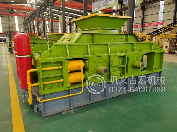 雙級無篩底制砂機(jī)誰家做的好,能破碎哪些物料,破碎效果如何？